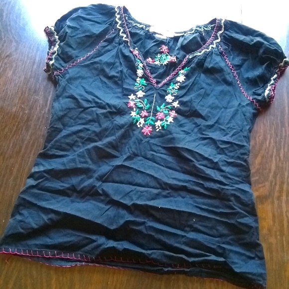 Embroidered peasant top - Picture 1 of 9